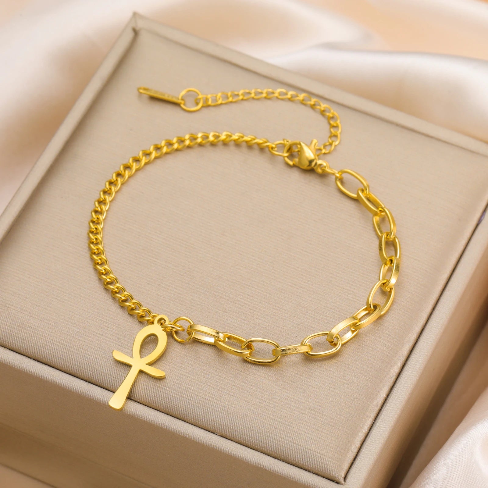 NIA Ankh Charm™ Bracelet