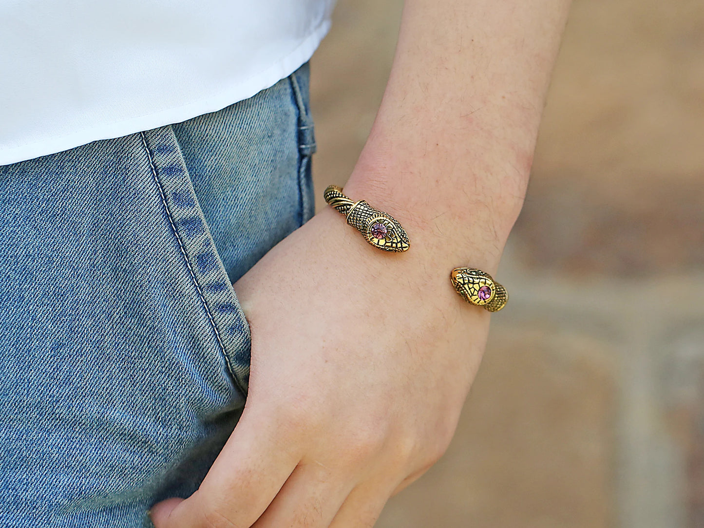 NIA Snake Glow™ Cuff